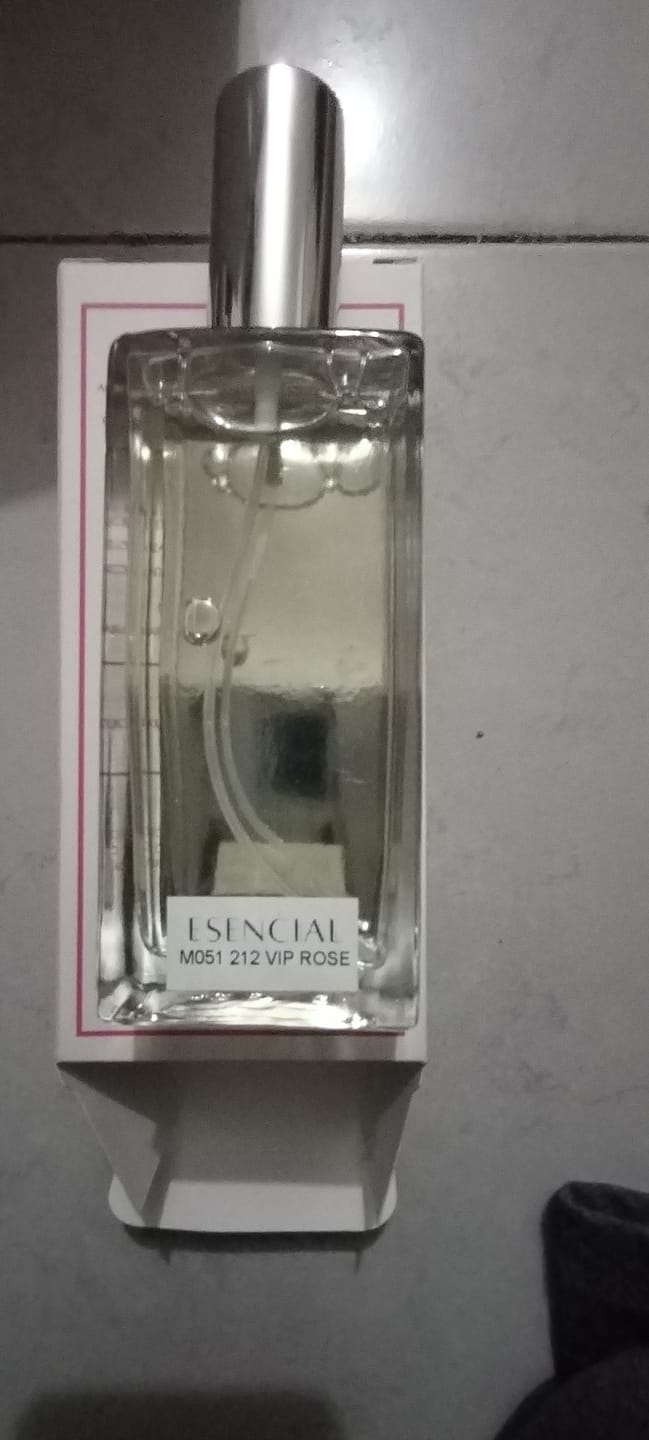 Customer photo review of M051 Inspirado en: 212 VIP Rose - Carolina Herrera