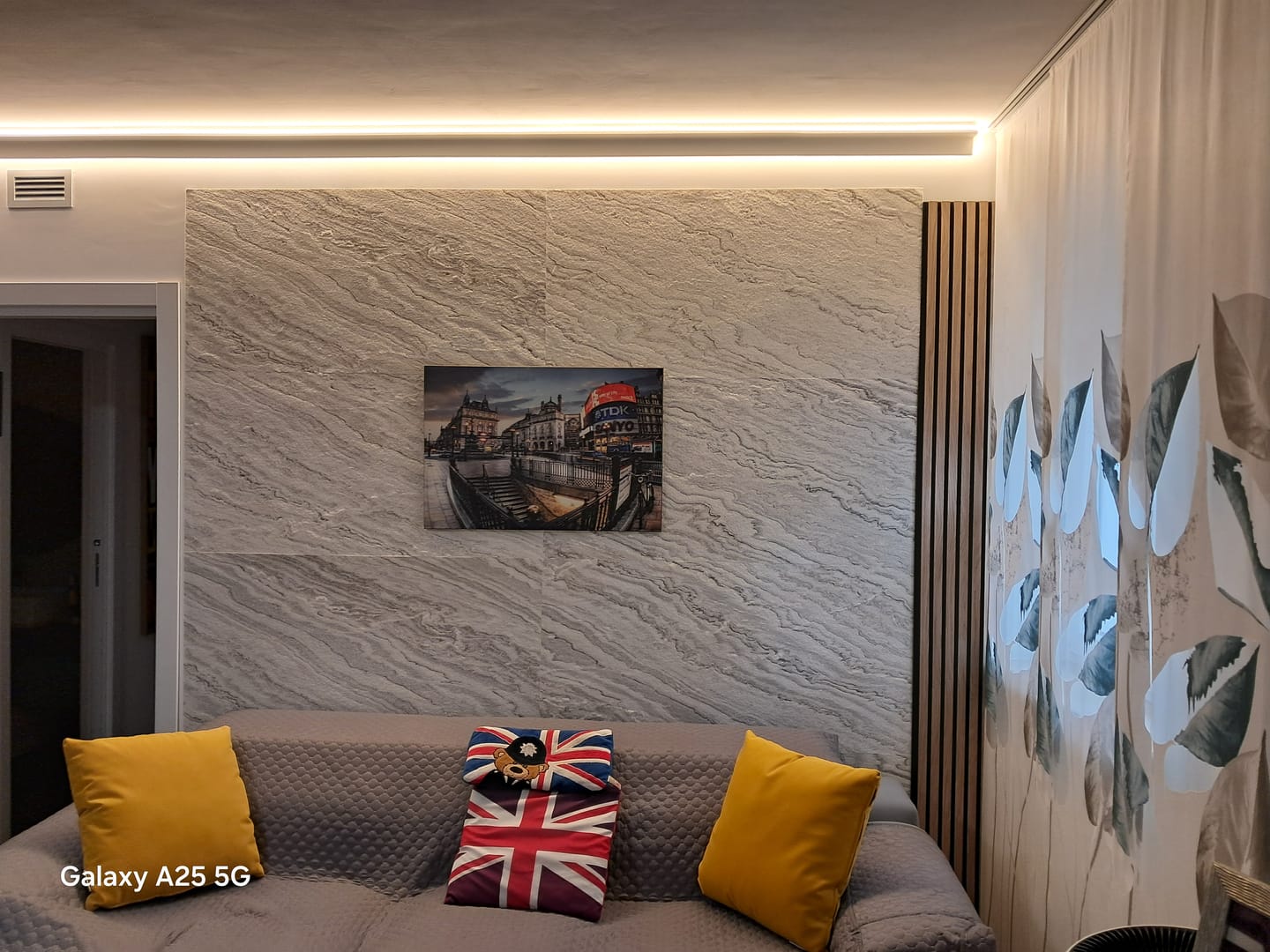 Customer photo review of Dogato acustico in legno | Rovere Chiaro