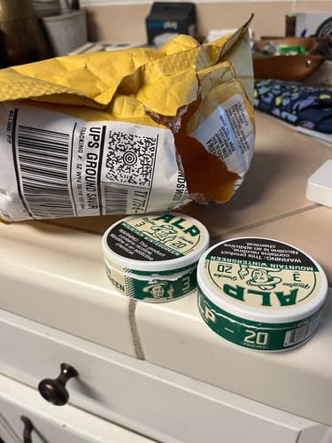 Customer photo review of Mountain Wintergreen Nicotine Pouches