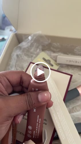 Customer video review of BROCHA PARA CORRECTOR Y BASE - BLACK GOLD 08
