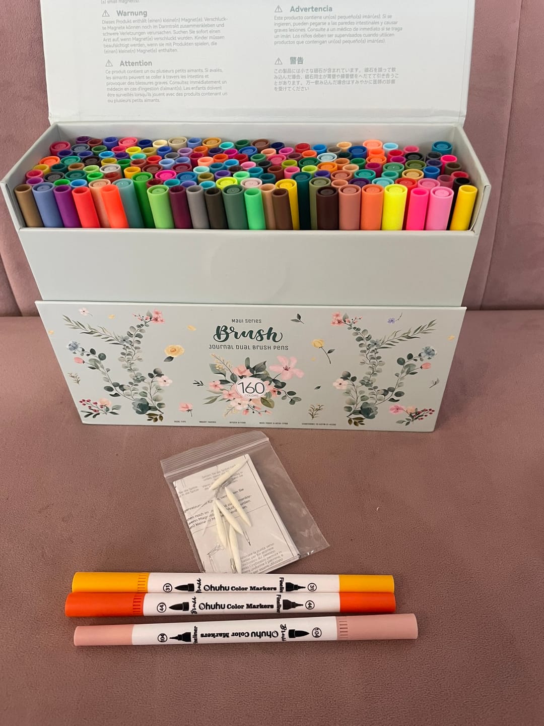 Customer photo review of Ohuhu Maui 160 Colors Dual Tips Water Based Art Markers, Brush & Fineliner