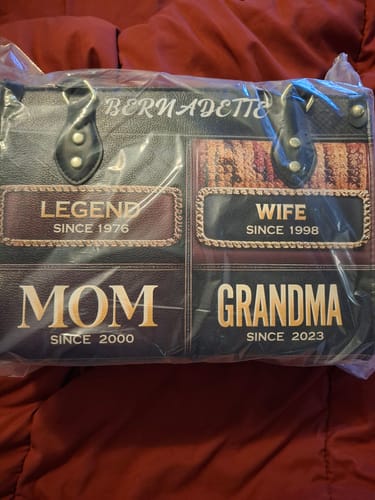 Customer photo review of Grandma’s Legacy - Personalized Leather Handbag - Customize Gift For Her GM01