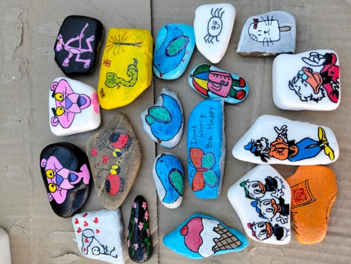 Customer photo review of 28-Delige Acryl Verf Stiften Set 0,7 mm | Acrylstiften voor Stenen Schilderen | Happy Stones