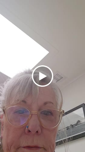 Customer video review of Besque™ Magic Body Oil - 100ml