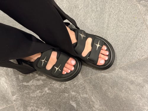 Customer photo review of Ligia Stars Sandals