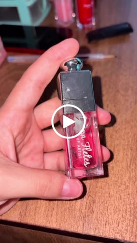 Customer video review of Lip Oil Plumping (Aumenta Labios) Glow