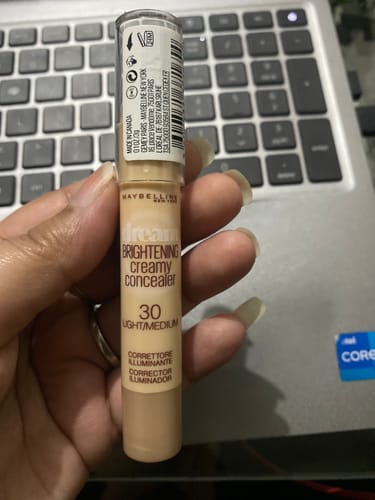 Customer photo review of Maybelline Dream Brightening Creamy Concealer  - 30 Light Medium