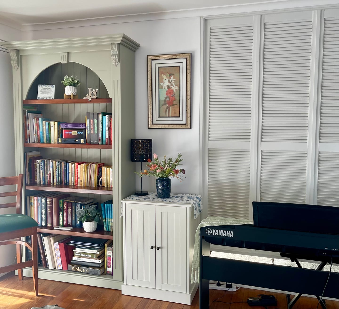 Customer photo review of Andri Solid Wood Study Desk with Mini Shelf and Drawers/Rubberwood/Home Office Desk/Walnut