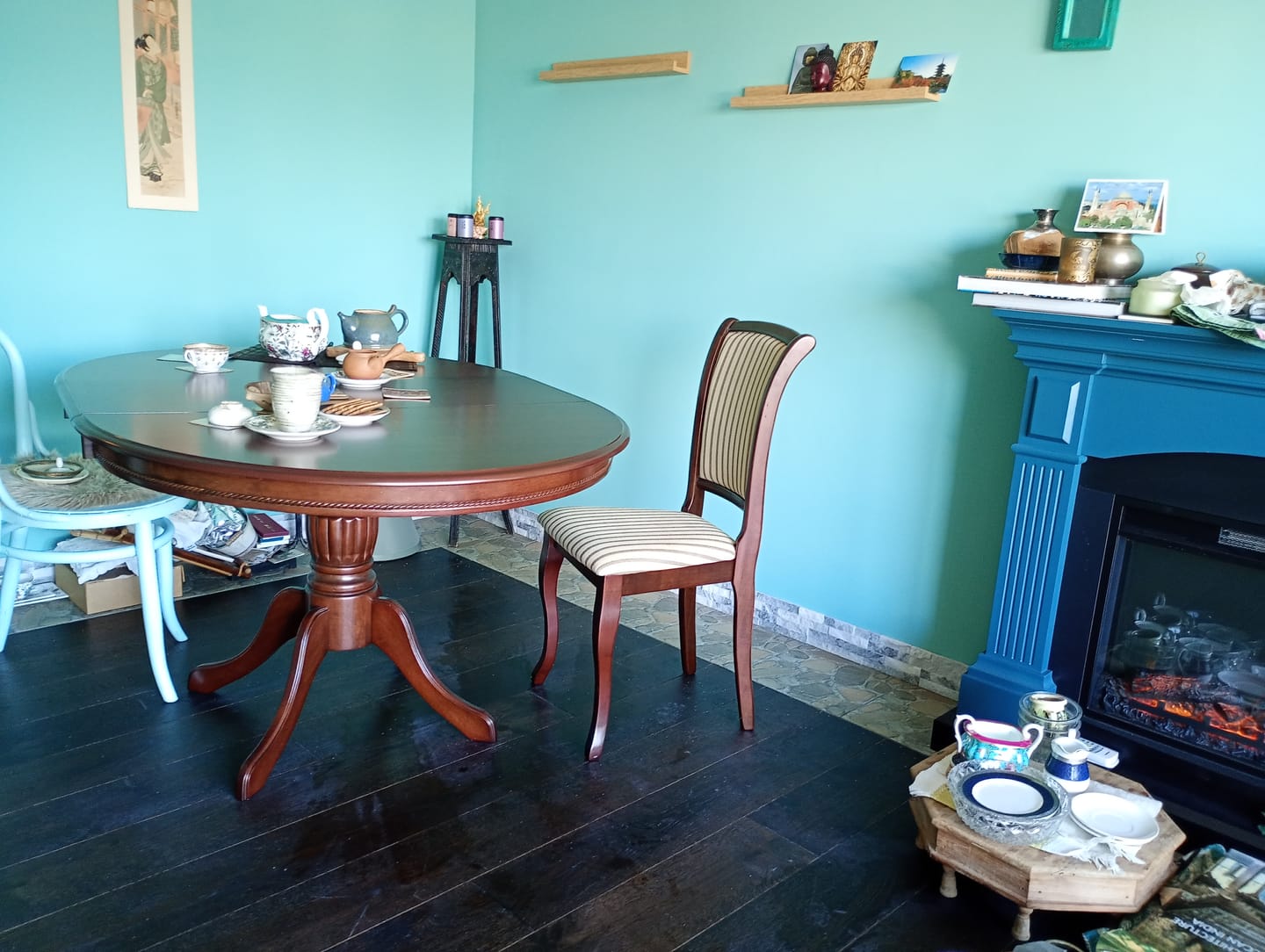 Customer photo review of Scaun MN-SC, bej lucios/nuc inchis, stofa/lemn, 45x42x96 cm