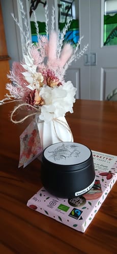 Customer photo review of 2025 Mother's Day Petite Vase - Limited Edition