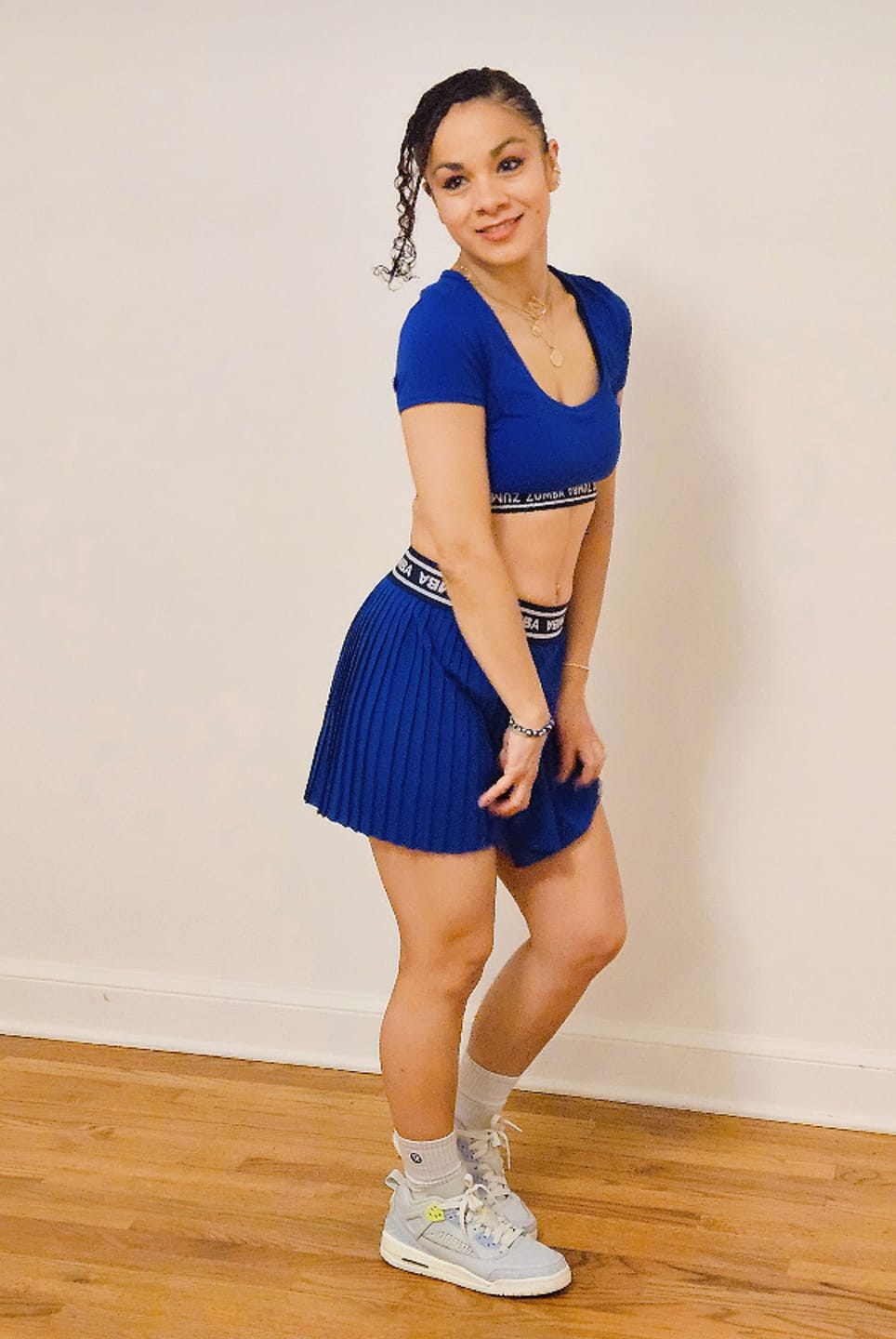Customer photo review of Victory Scoop Neck Crop Top