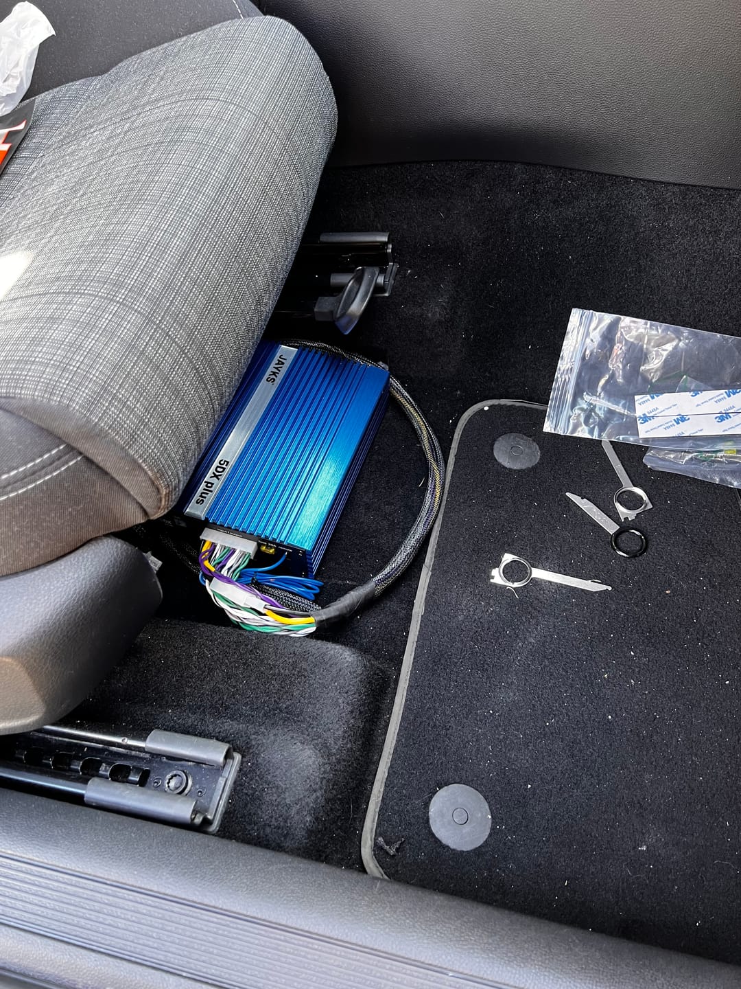 Customer photo review of 5DX plus | Auto-Verstärker mit Plug & Play