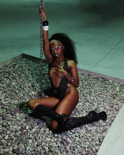 Customer photo review of Leather Slingshot (Black)