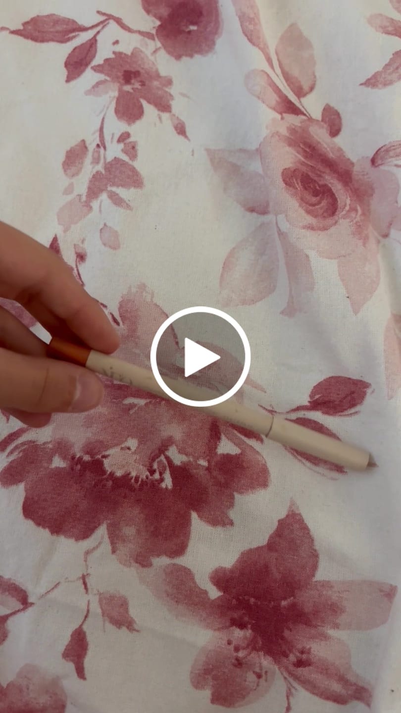 Customer video review of Creion de buze cremos