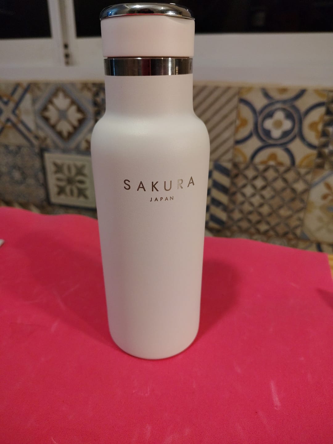 Customer photo review of Botella Térmica Sakura Acero Inoxidable 500 Ml Blanca Mate