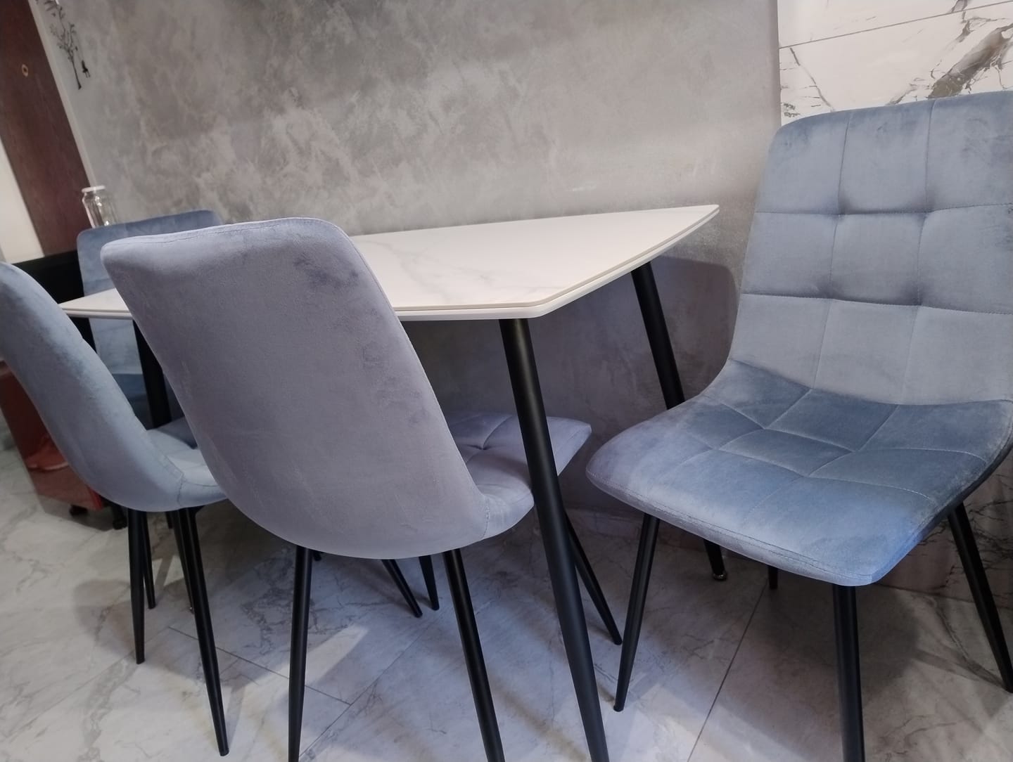 Customer photo review of Masa MARCO, alb/negru, 120x70x77 cm