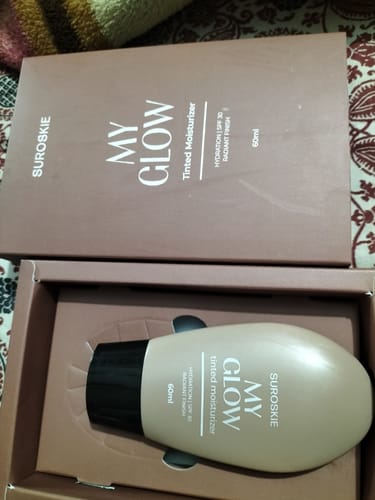 Customer photo review of Suroskie My Glow All-In-One Tinted Moisturizer with SPF 30 - Hydration, Sun Protection With SPF 30, Radiant Finish, Even Skin Tone, For All Skin Types (60ml)