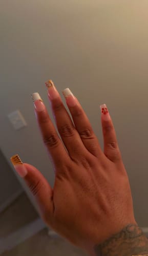 Customer photo review of Custom Nails