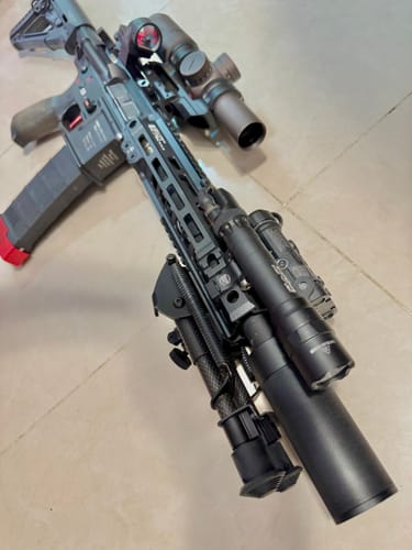 Customer photo review of Vector Optics Carbon Fiber 6-9" Spring Bipod