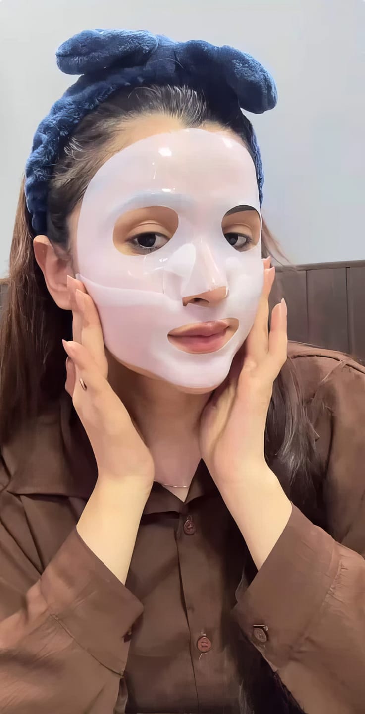 Customer photo review of Korean Glass Skin Collagen Overnight Face Mask