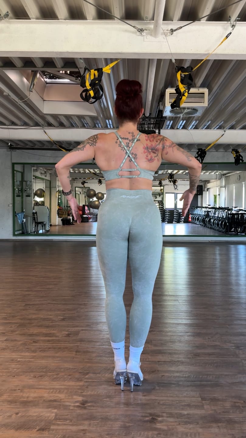Customer photo review of Shadow Sports Bra Flex