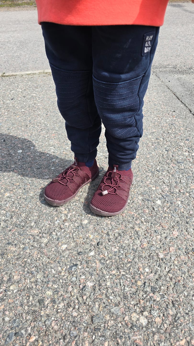 Customer photo review of Vaistoa Riemu lasten paljasjalkakengät