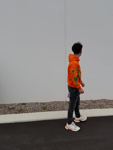 Customer photo review of Sp5der Beluga Hoodie Orange/Green