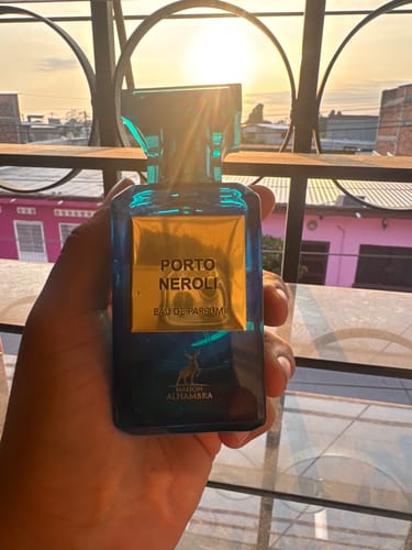 Reseña con foto de un cliente sobre Perfume MAISON ALHAMBRA PORTO NEROLI 80ml EDP