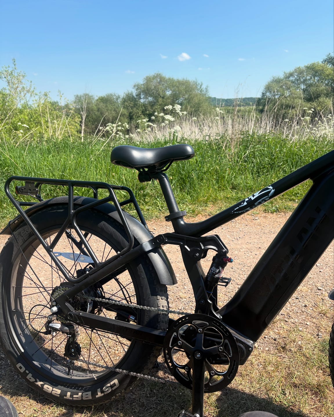 Customer photo review of Rear Rack + Rear Tail Light (for T7)