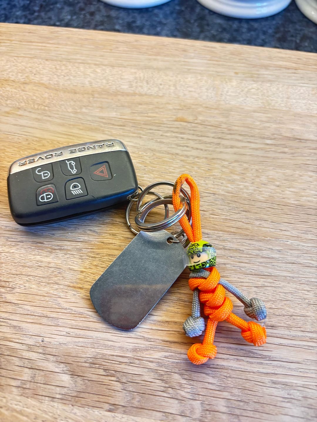 Customer photo review of Limited Edition 2025 Lando Norris Racing Paracord Buddy Keychain