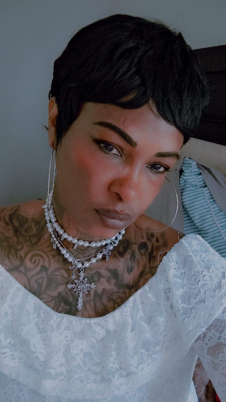 Customer photo review of Sensationnel Instant Fashion Full Wig - ANITA