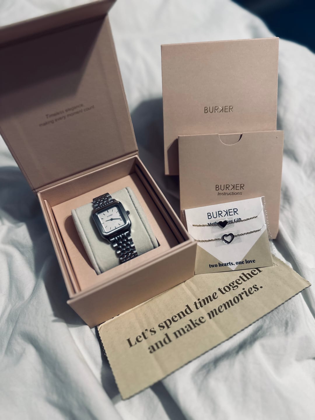 Customer photo review of Macy Silver White