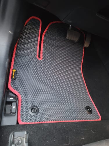 Customer photo review of Dywaniki samochodowe na zamówienie - Przód i tył