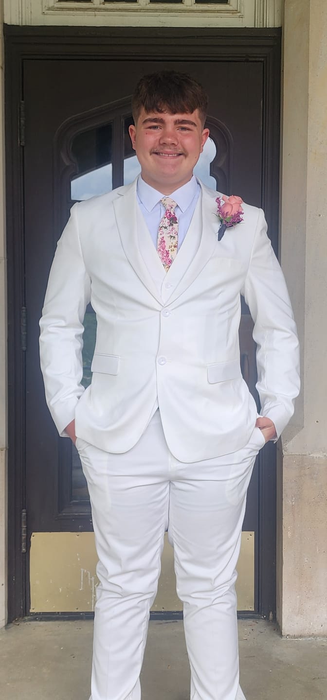 Customer photo review of Pink Floral Boutonniere Set