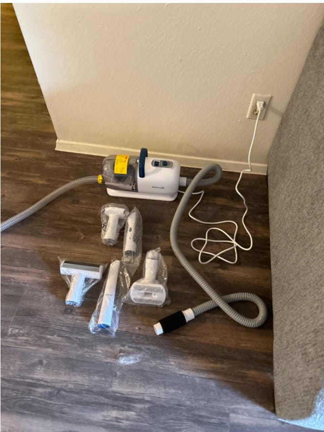 Customer photo review of Oneisall Cozy C1 8-in-1 Pet Grooming Vacuum & Dryer Kit