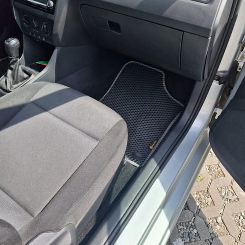 Patrycja C. review of Mata do bagażnika na wymiar image 1 out of 2