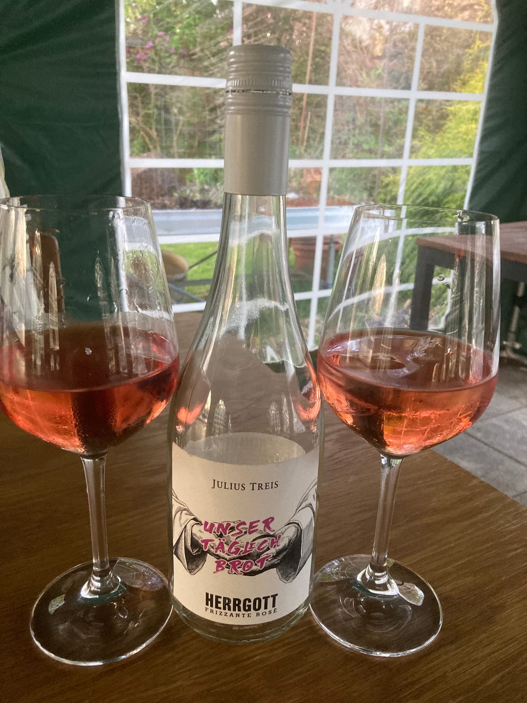 Customer photo review of Unser täglich Brot - Frizzante Rosé