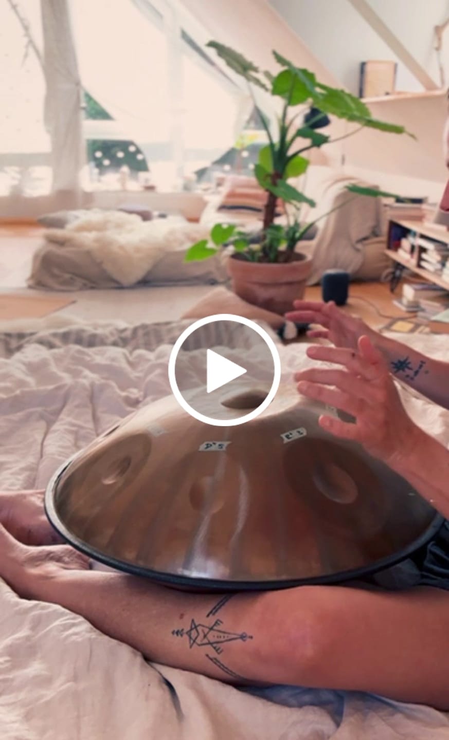 Customer video review of Aelo Handpan D Kurd Edelstahl