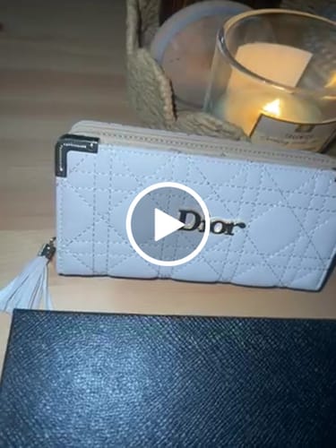 Customer video review of Chiara Krokodil Effekt | Hobo Schultertasche | MIT BOX