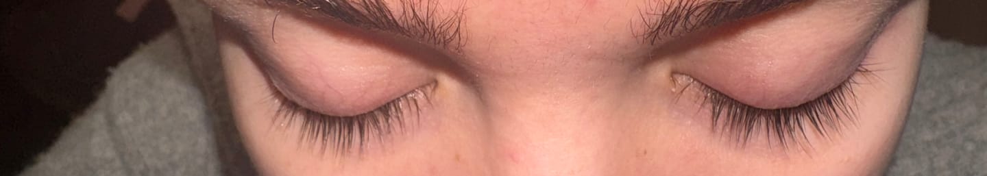 Customer photo review of Sérum pour croissance de cils - Des cils plus longs et plus épais naturellement !