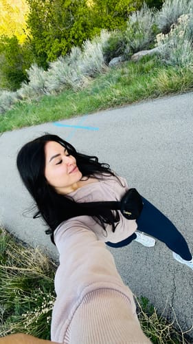 Customer photo review of The JORRY Zip-Final Sale