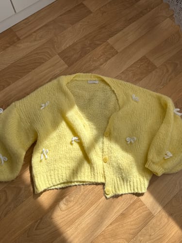 Customer photo review of Oversize Mini Schleifen Cardigan