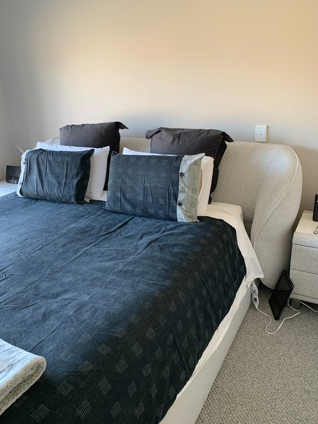 Customer photo review of Pescara Bed
