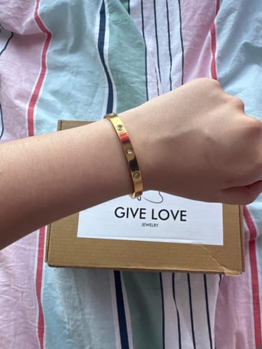 Kundenbewertung mit Foto zu Amore Zirconia Armreif