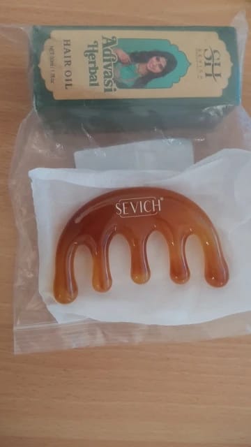 Customer photo review of Ayurvedic Hair Growth Oil And Scalp Massager Set — Clear | KIMLUD