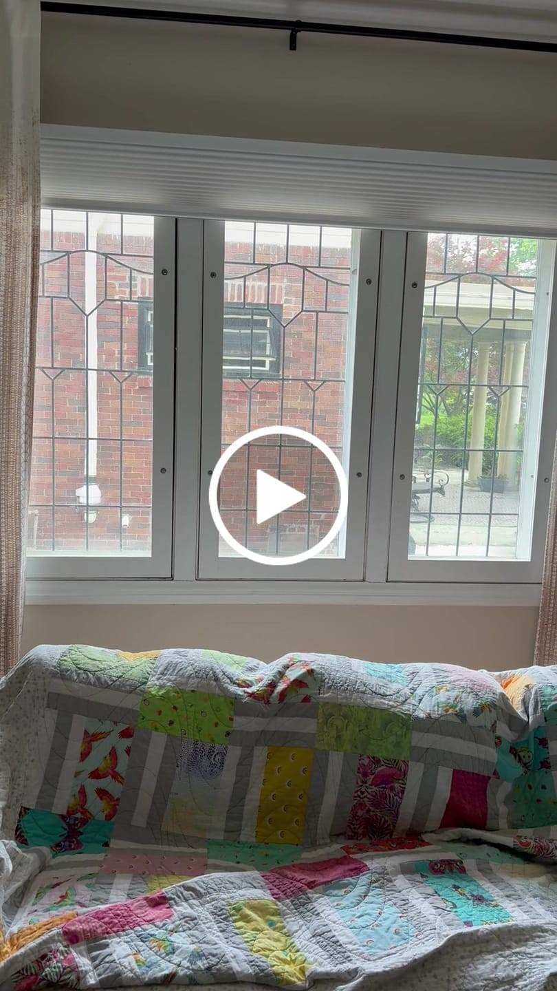 Customer video review of SmartWings Motorized Light Filtering Cellular Shades Nowa
