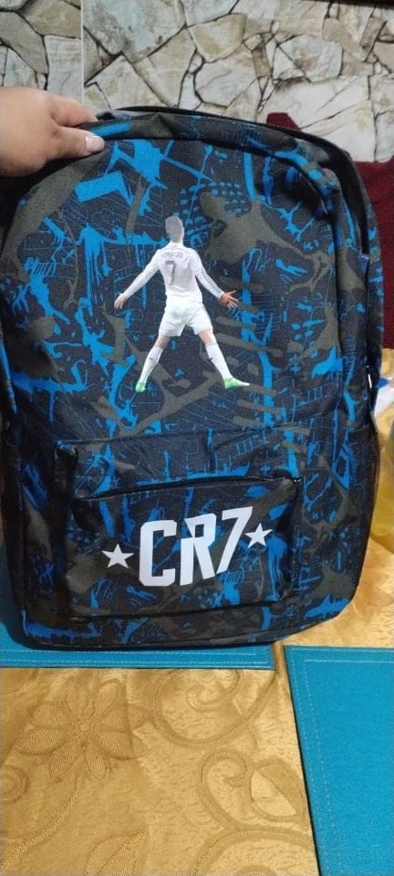Customer photo review of Mochila Estojo e Bolsa do CR7