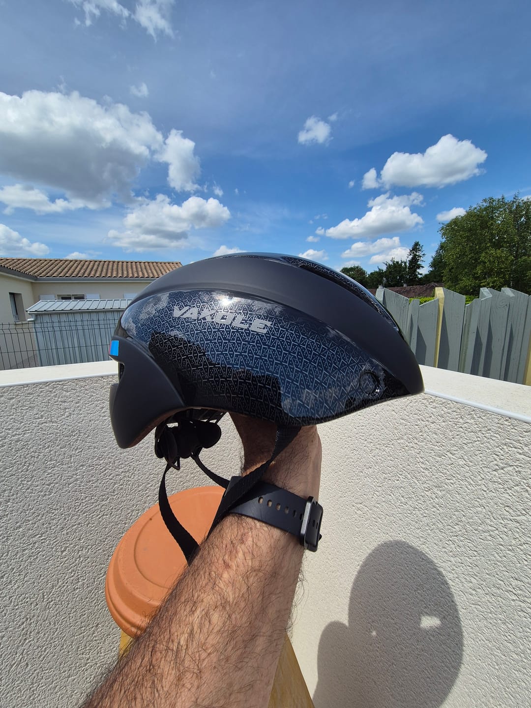 Customer photo review of Vakole Integrally Molded Bicycle Helmet with Magnetic Goggles