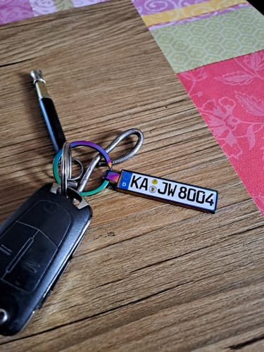 Customer photo review of Kennzeichen Schlüsselanhänger Mini Nummernschild Metall