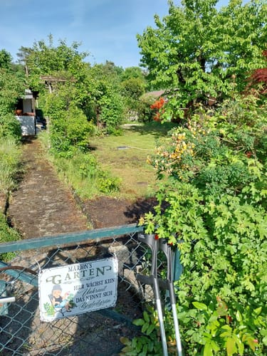 Customer photo review of Personalisiertes Gartenschild mit Namen Anpassbar